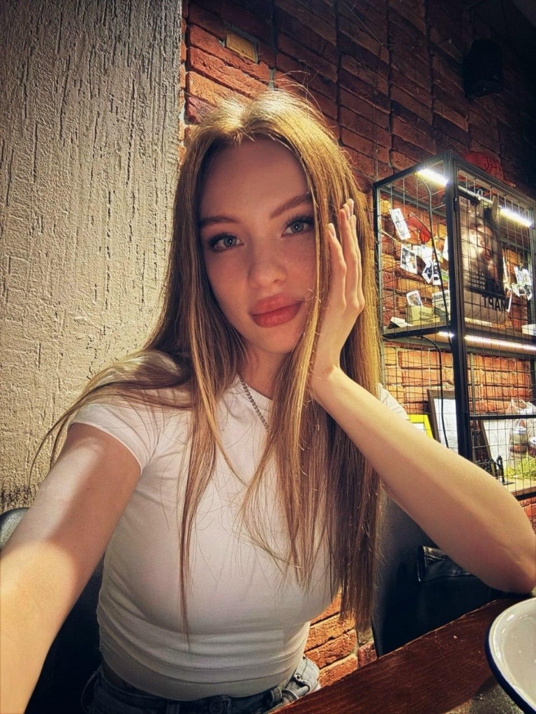 Огаркова Николь Анатольевна